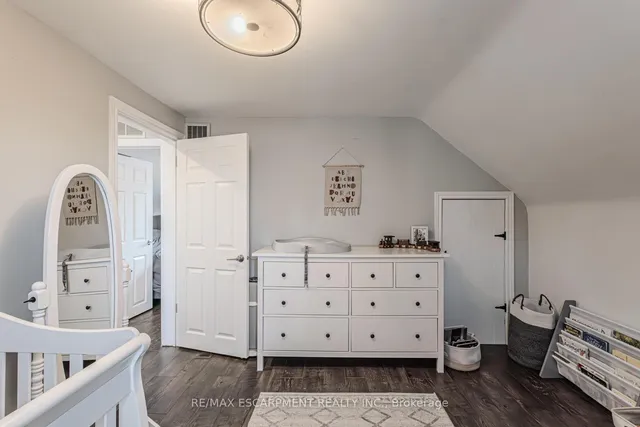 Additional image 21 of 150 Aberfoyle Ave