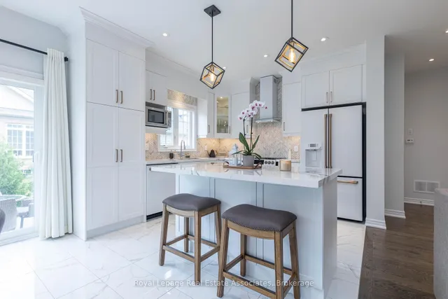 Additional image 13 of 7 Overlea Dr