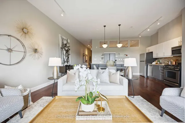 Additional image 13 of 160 Fallingbrook Rd Unit 205