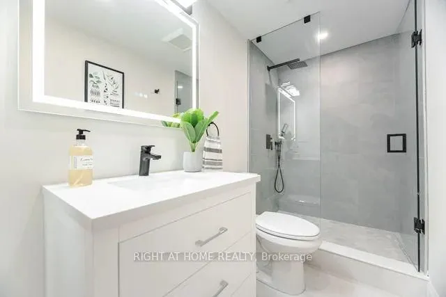 Additional image 25 of 23 Bowmore Rd