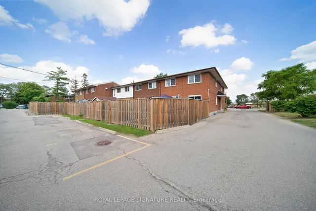 Additional image 23 of 2027 Bluefields Dr Unit 2