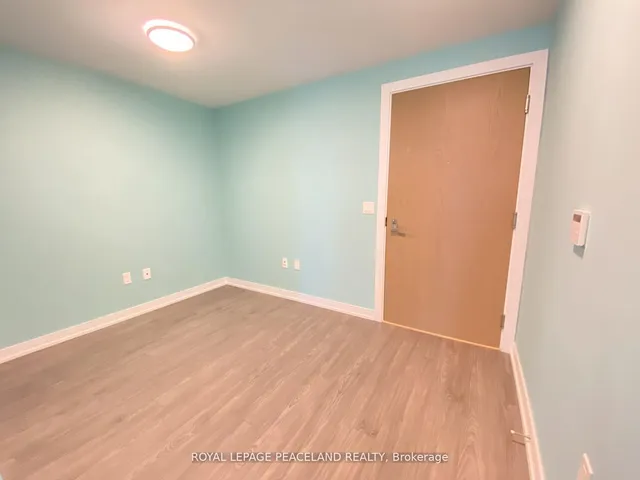 Additional image 7 of 225 Village Green Sq Unit 410