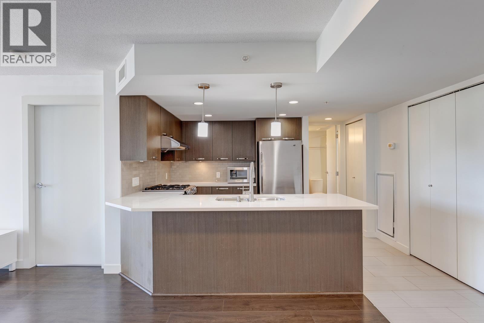 6xx 6888 COONEY ROAD|Richmond, British Columbia V6Y0E1