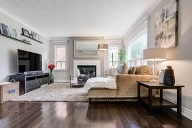 Additional image 4 of 103 Neilson Dr