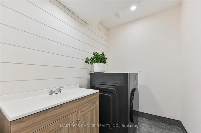 Additional image 38 of 382 St Clements Ave