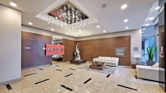 Additional image 3 of 181 Village Green Sq Unit 1815