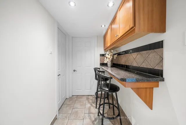 Additional image 35 of 136 Overland Dr