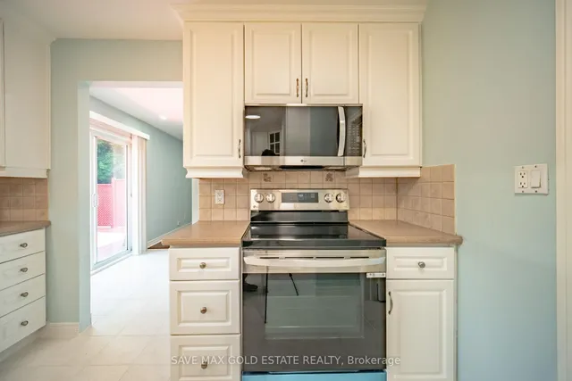 Additional image 18 of 21 Stanley Crt