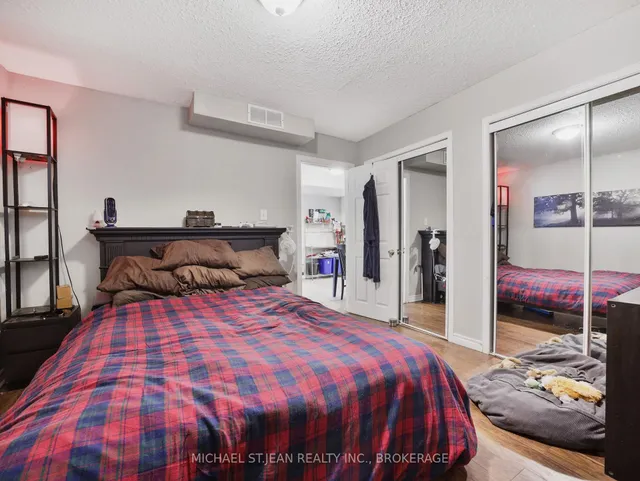 Additional image 17 of 21 Foster St