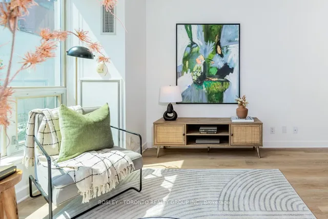 Additional image 5 of 350 Wellington St Unit 219