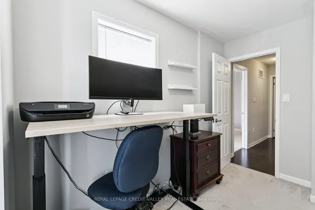 Additional image 27 of 118 Baycliffe Cres