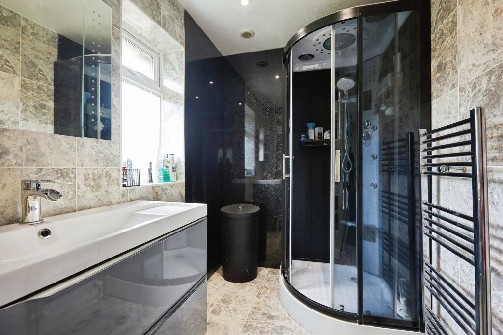 Additional image 12 of Deanesly Way, Wincanton