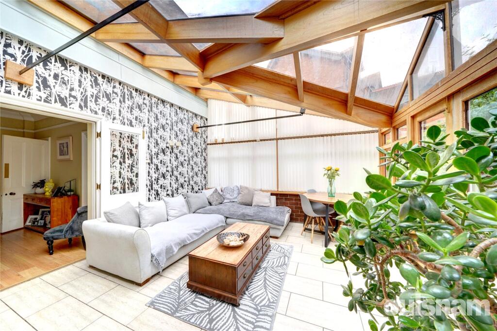 Additional image 10 of The Crescent, Bromsgrove, Worcestershire, B60