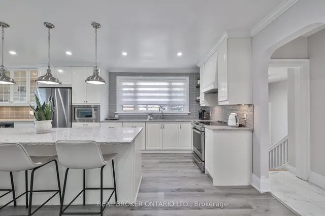 Additional image 4 of 76 Randall Ave