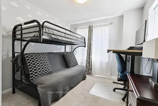 Additional image 25 of 118 Baycliffe Cres