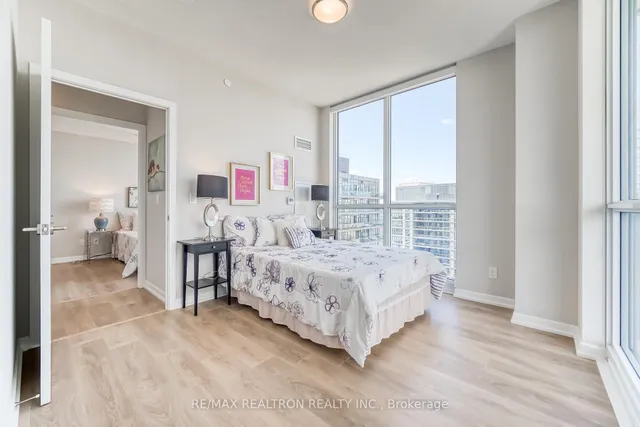 Additional image 22 of 32 Forest Manor Rd Unit 2305