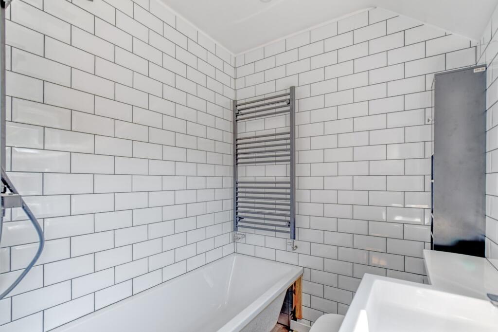 Additional image 5 of Foregate Street, Astwood Bank, Redditch, Worcestershire, B96