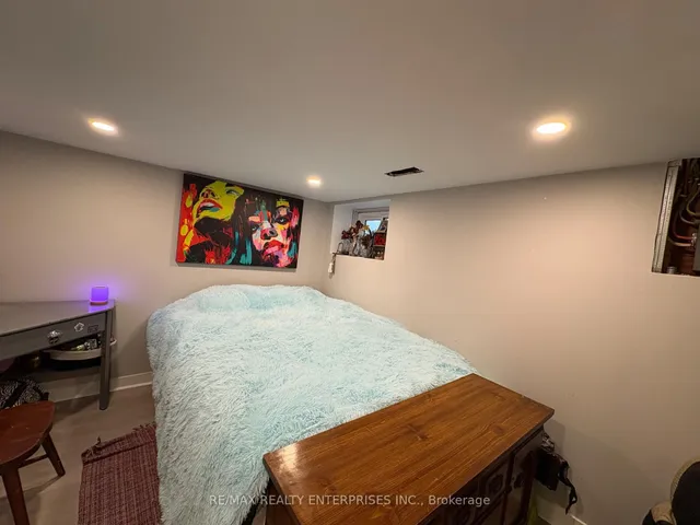 Additional image 27 of 1039.5 Cannon St