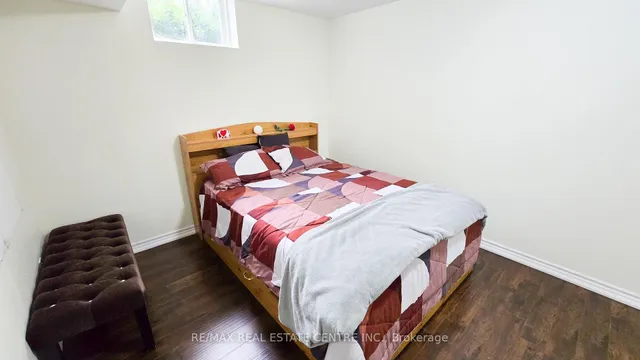 Additional image 37 of 2 Buchanan Cres