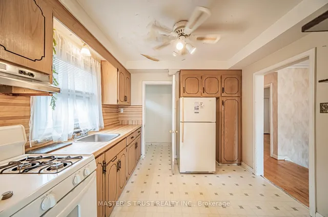 Additional image 8 of 60 Gage Ave