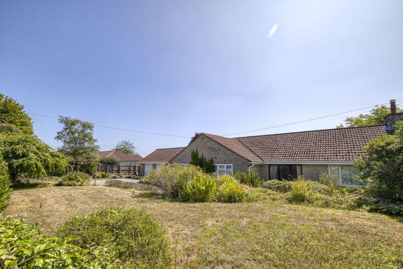 Additional image 24 of Detached spacious bungalow with fabulous views