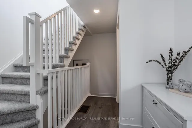 Additional image 25 of 1121 Cooke Blvd Unit 28