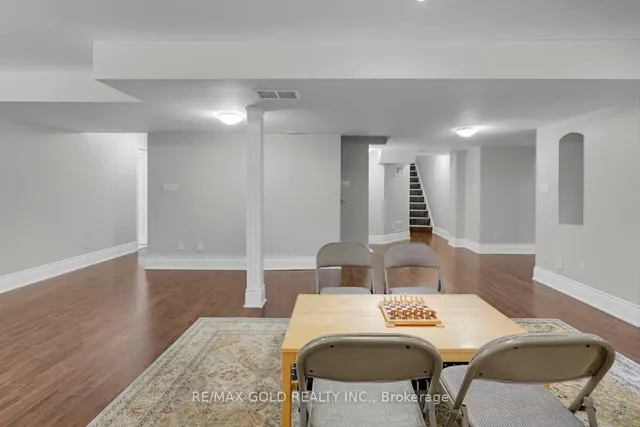 Additional image 47 of 6 Farad Crt