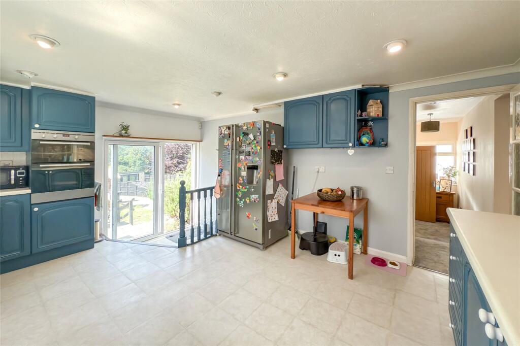 Additional image 23 of Mount Drive, Park Street, St. Albans, Hertfordshire, AL2