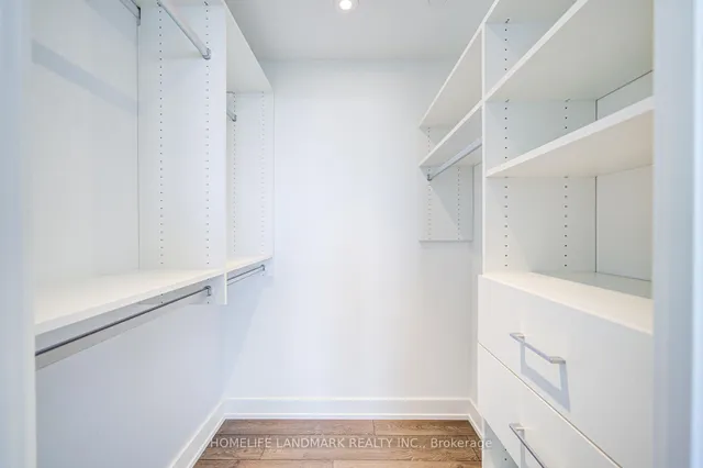 Additional image 16 of 30 Inn On The Park Dr Unit 2109