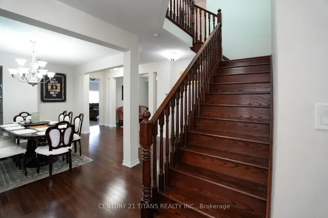 Additional image 11 of 42 Lola Cres