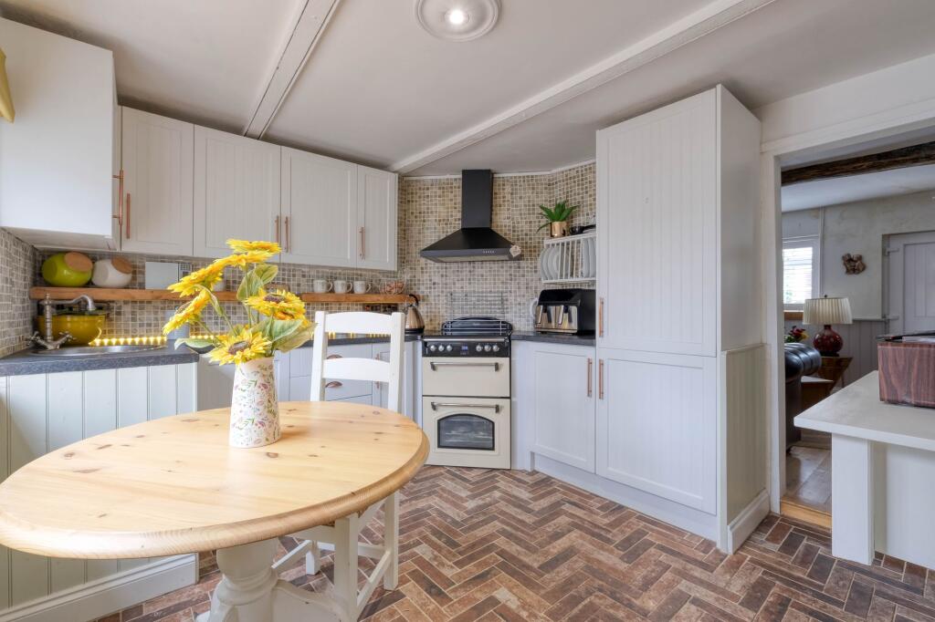 Additional image 4 of High Street, Studley, B80