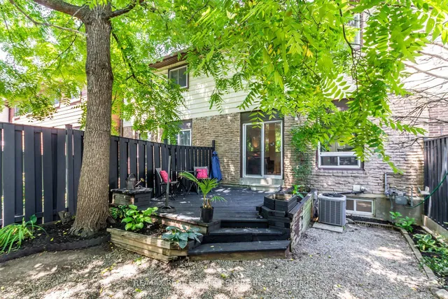 Additional image 36 of 443 Ontario St