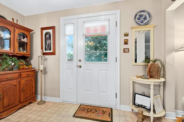 Additional image 7 of 593 Braemore Rd