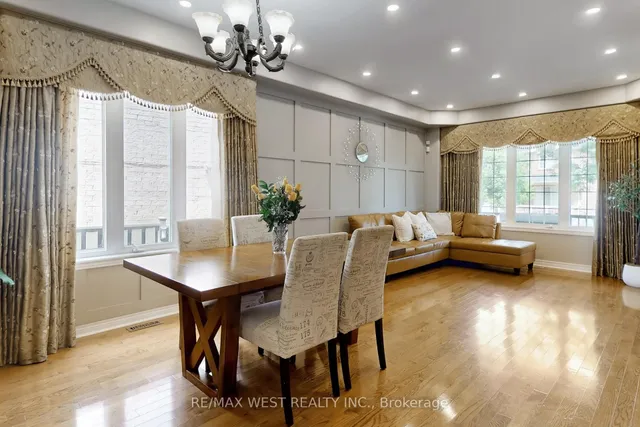 Additional image 7 of 6 Igloo Tr