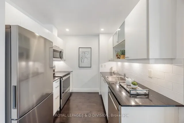 Additional image 17 of 218 King St Unit 407