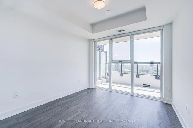 Additional image 8 of 30 Inn On The Park Dr Unit 2109