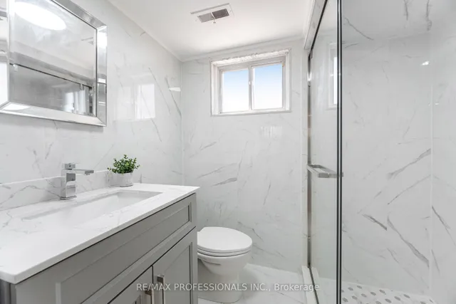 Additional image 43 of 718 Royal York Rd