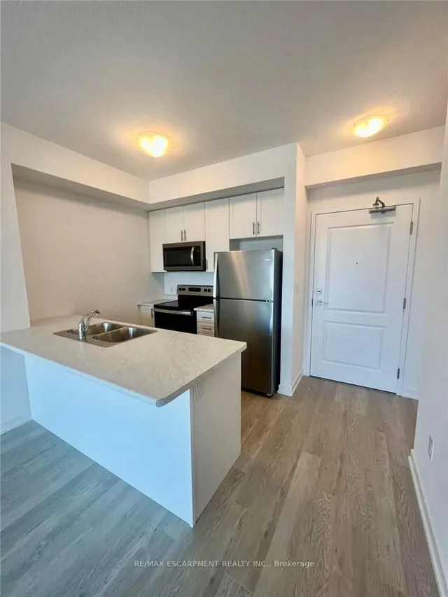 Additional image 16 of 460 Dundas St Unit 703