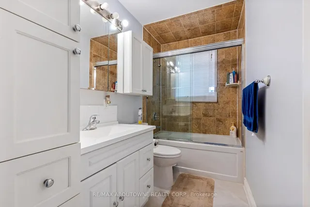 Additional image 17 of 15 Lockton Cres