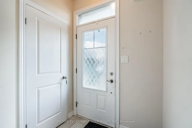 Additional image 4 of 98 SHOREVIEW Pl Unit 40