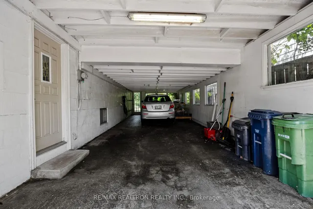 Additional image 13 of 598 Coldstream Ave