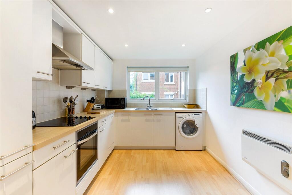 Additional image 6 of Roundwood Lane, Harpenden, Hertfordshire, AL5