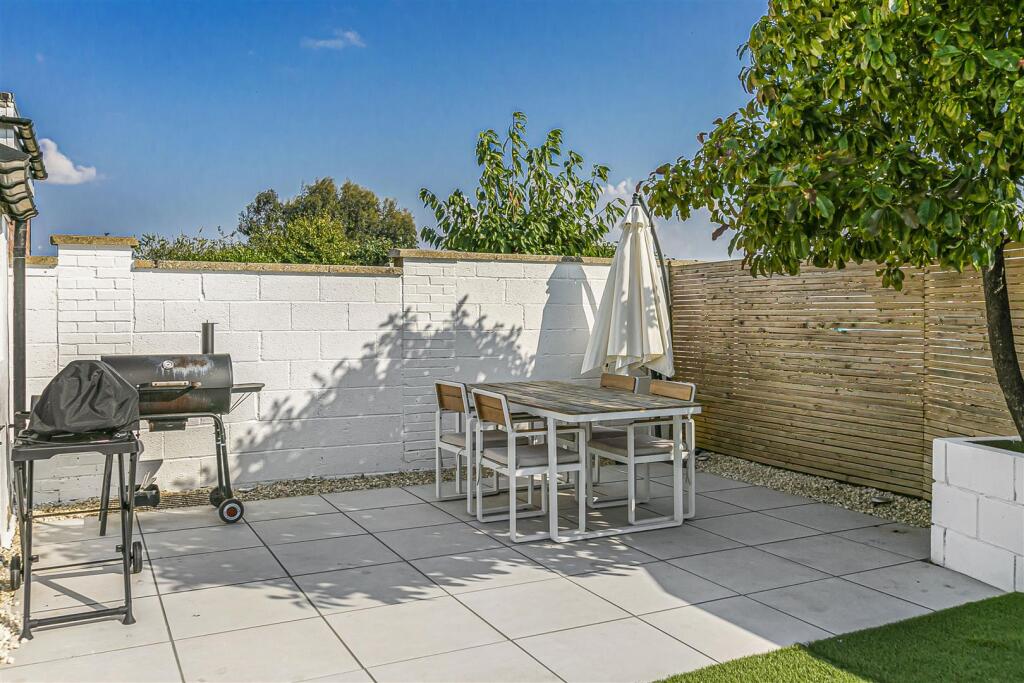 Additional image 14 of Pooleys Lane, Welham Green, Herts