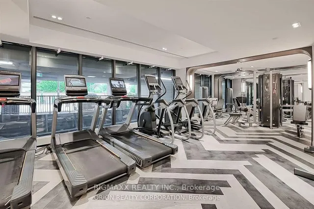 Additional image 10 of 556 Marlee Ave Unit 521