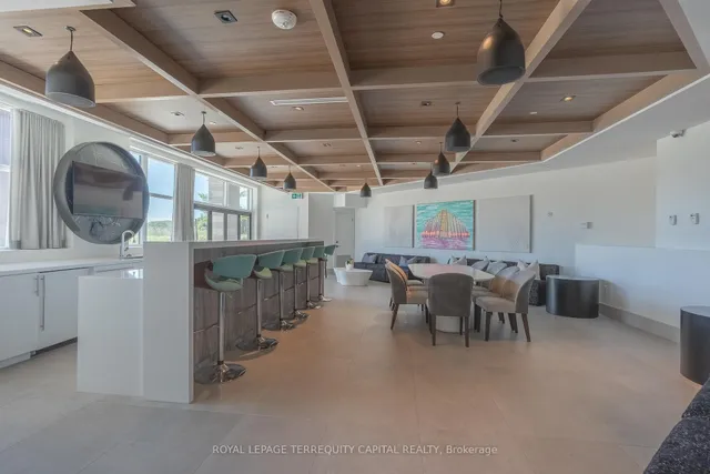 Additional image 27 of 600 North Service Rd Unit 313