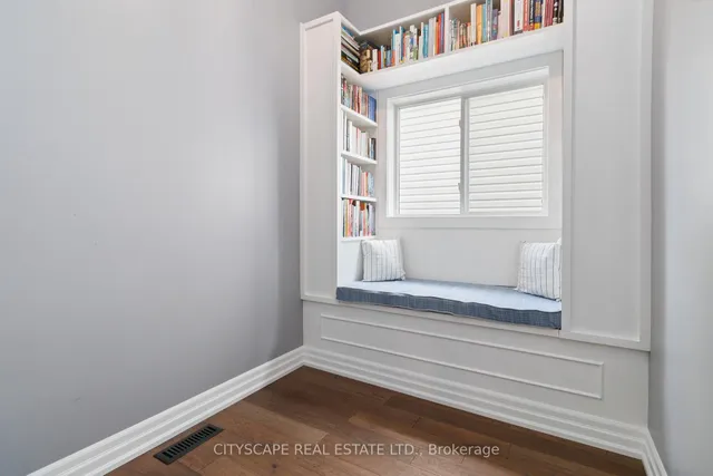 Additional image 16 of 713 Trudeau Dr