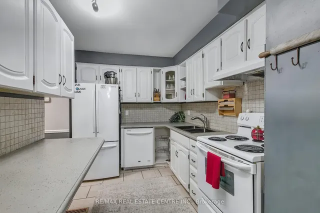 Additional image 13 of 443 Ontario St