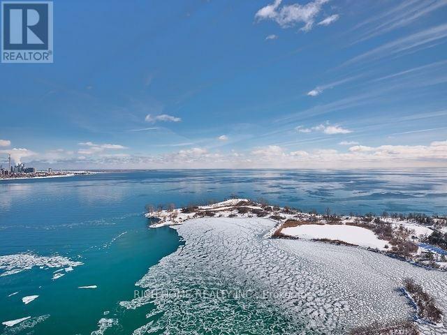 2810 - 2200 LAKE SHORE BOULEVARD W|Toronto (Mimico), Ontario M8V1A4