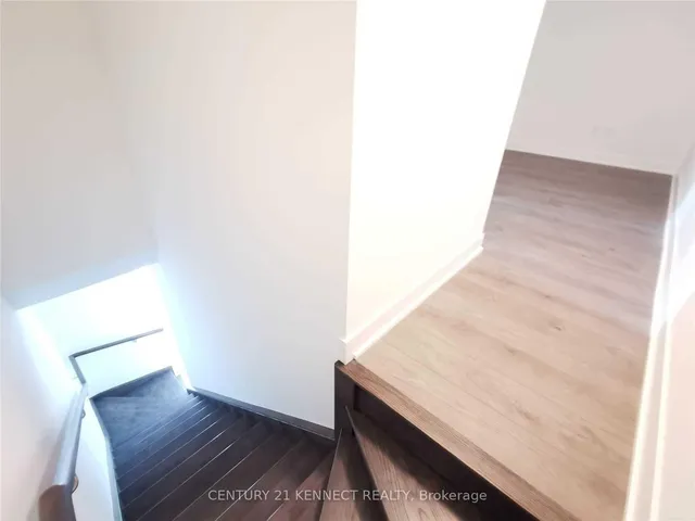 Additional image 27 of 60 George Butchart Dr Unit TH 3