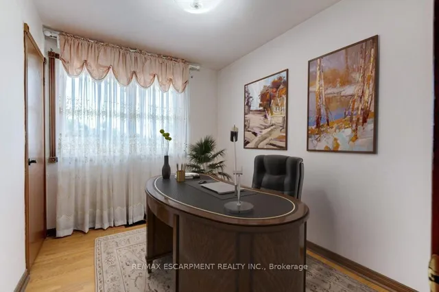 Additional image 30 of 56 Gray Rd